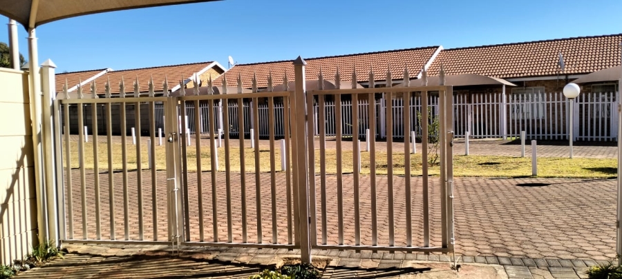 2 Bedroom Property for Sale in Greenhills Ext 3 Gauteng