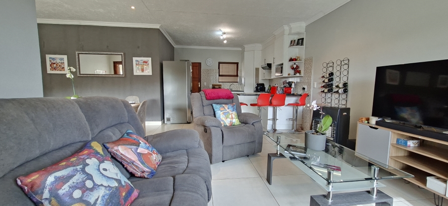 3 Bedroom Property for Sale in Sugar Bush Estate Gauteng