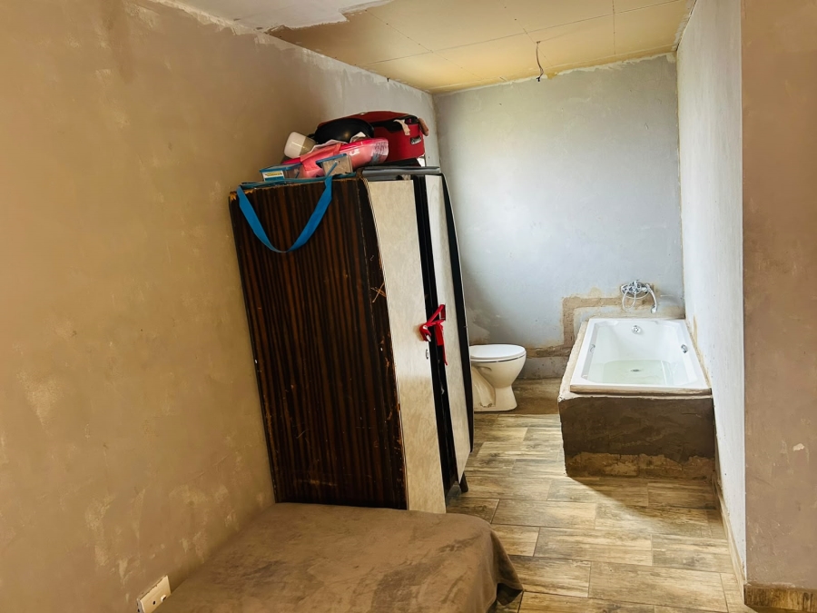 3 Bedroom Property for Sale in Spruit View Gauteng