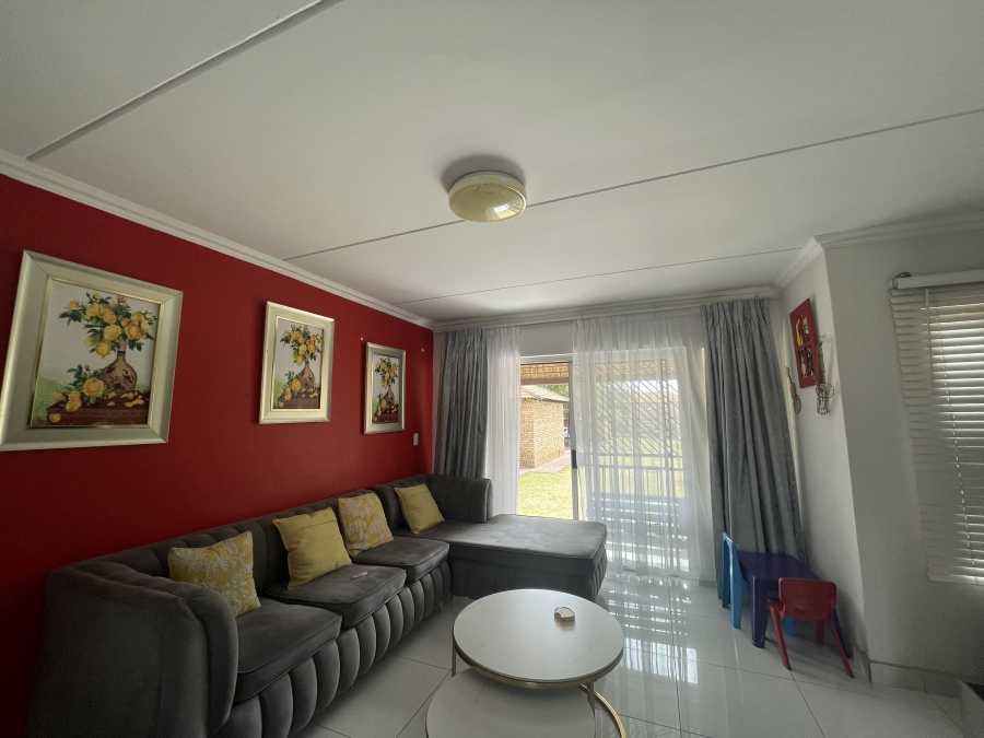 To Let 2 Bedroom Property for Rent in Noordwyk Gauteng