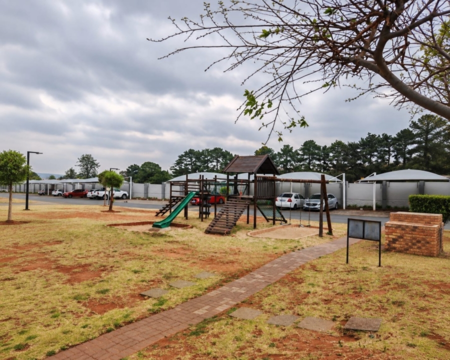 To Let 2 Bedroom Property for Rent in Carlswald Gauteng
