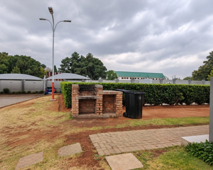To Let 2 Bedroom Property for Rent in Carlswald Gauteng