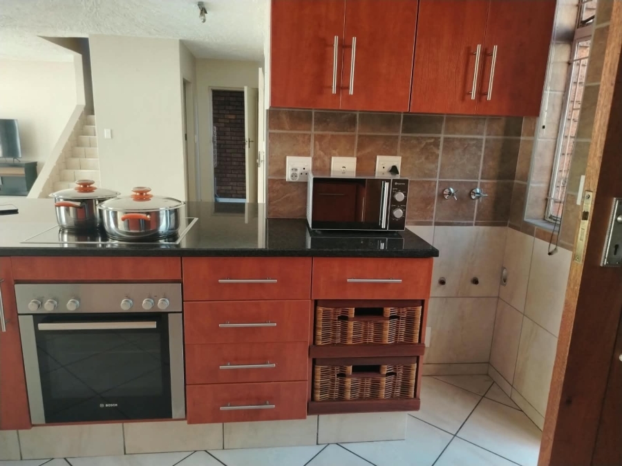 3 Bedroom Property for Sale in Maroelana Gauteng