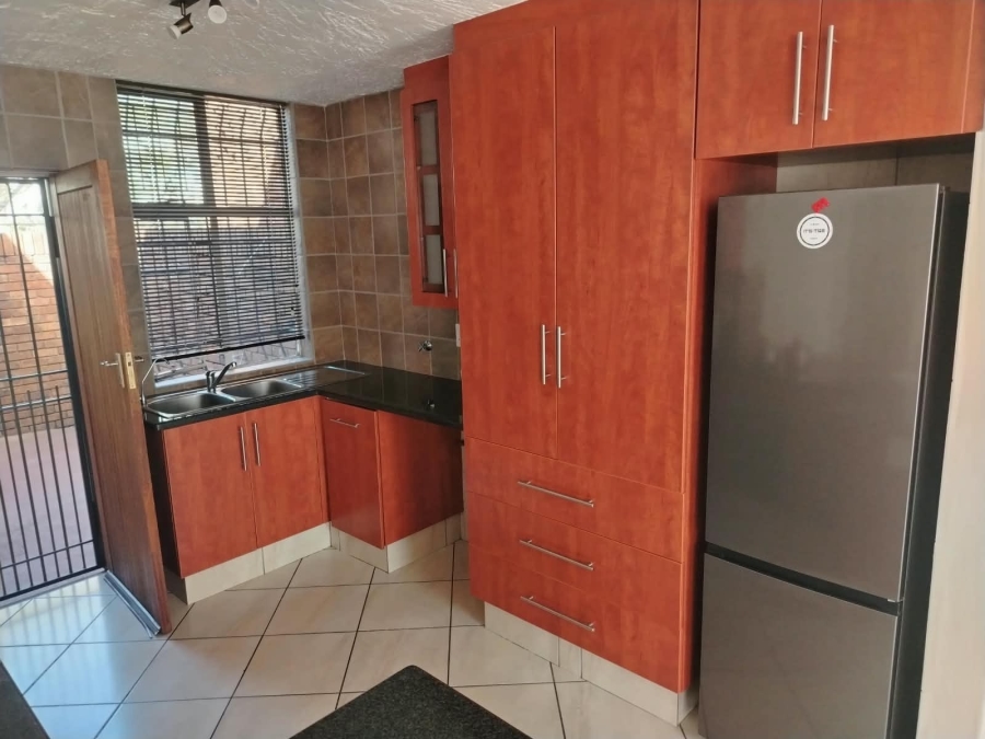 3 Bedroom Property for Sale in Maroelana Gauteng