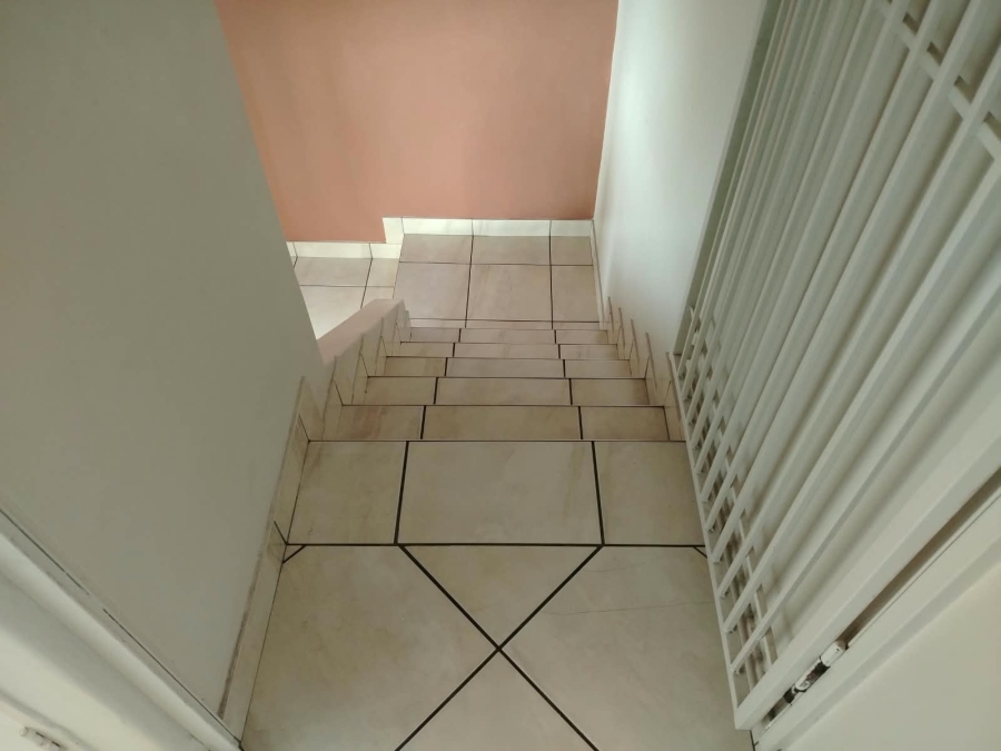 3 Bedroom Property for Sale in Maroelana Gauteng