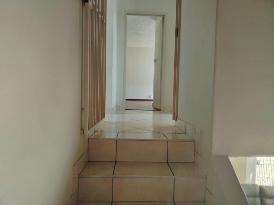 3 Bedroom Property for Sale in Maroelana Gauteng