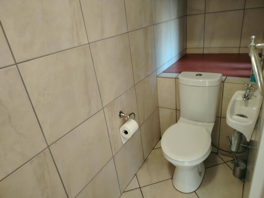 3 Bedroom Property for Sale in Maroelana Gauteng