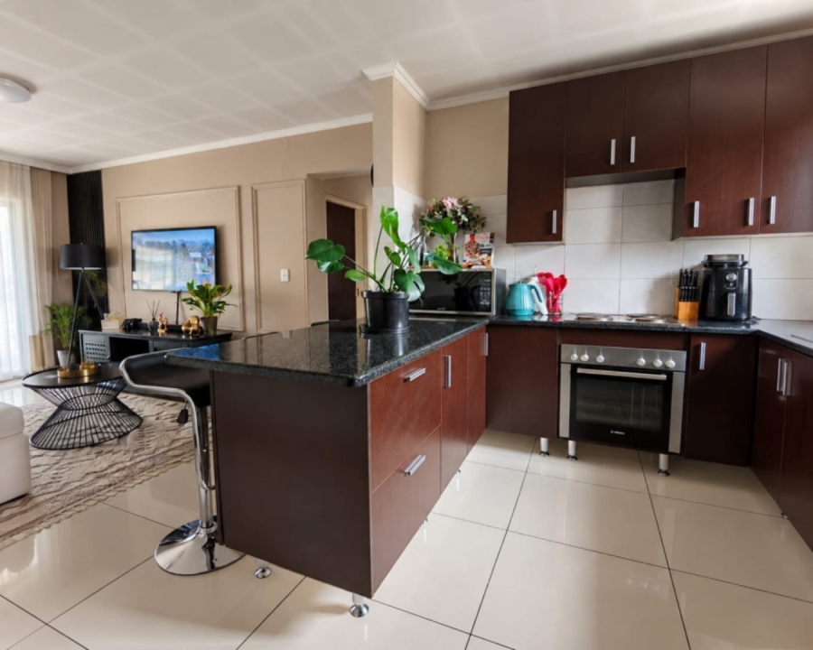 2 Bedroom Property for Sale in Noordwyk Gauteng