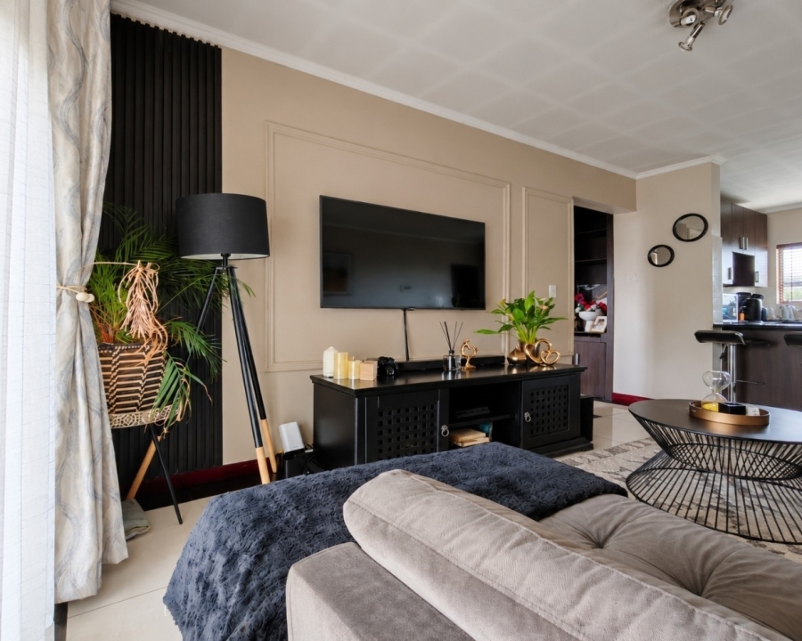 2 Bedroom Property for Sale in Noordwyk Gauteng