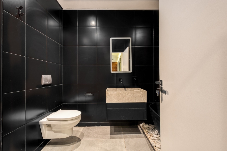 3 Bedroom Property for Sale in Broadacres Gauteng