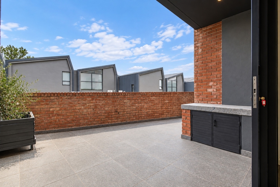 3 Bedroom Property for Sale in Broadacres Gauteng