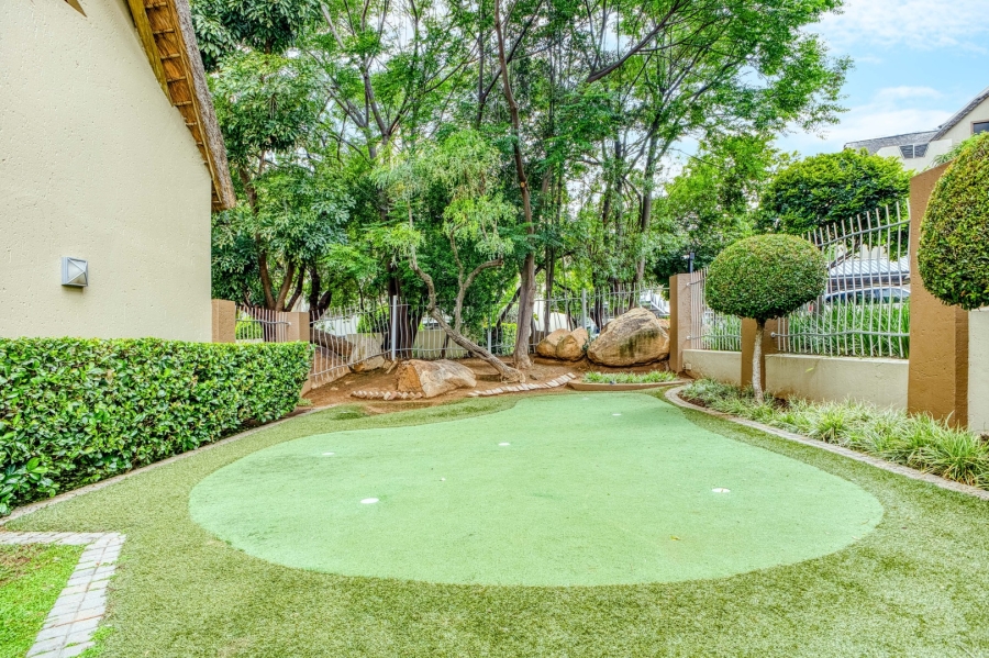 To Let 2 Bedroom Property for Rent in Lonehill Gauteng