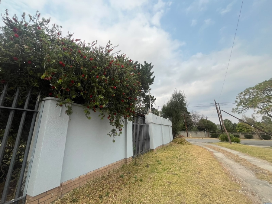 To Let 2 Bedroom Property for Rent in President Park Gauteng