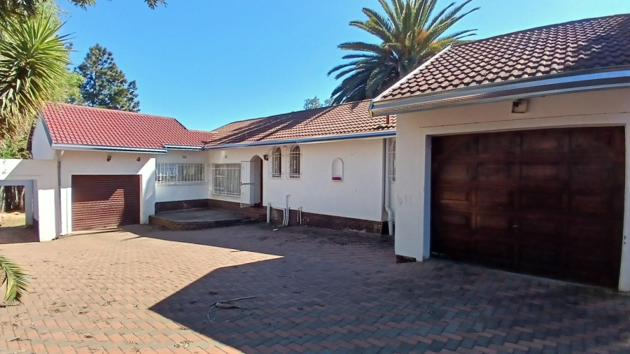 To Let 3 Bedroom Property for Rent in Brackenhurst Gauteng