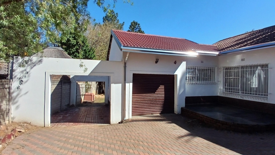 To Let 3 Bedroom Property for Rent in Brackenhurst Gauteng