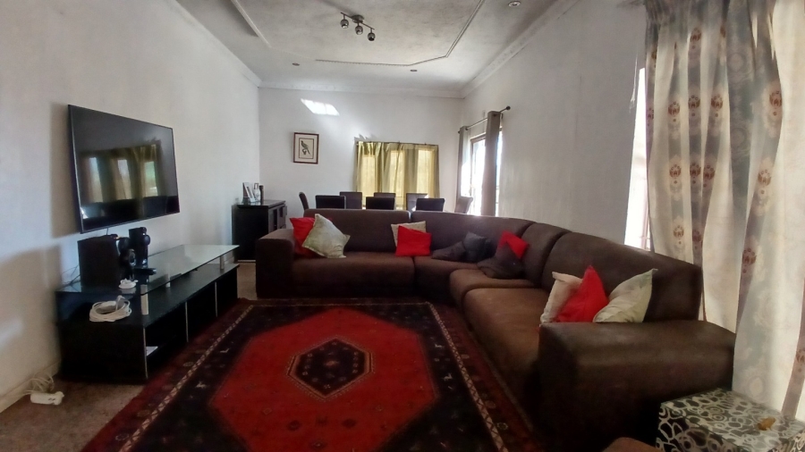 To Let 3 Bedroom Property for Rent in Brackenhurst Gauteng