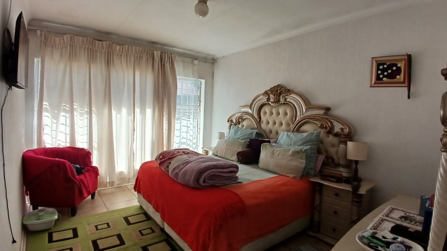 To Let 3 Bedroom Property for Rent in Brackenhurst Gauteng
