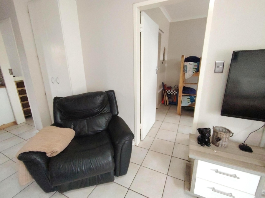 2 Bedroom Property for Sale in Bonaero Park Gauteng