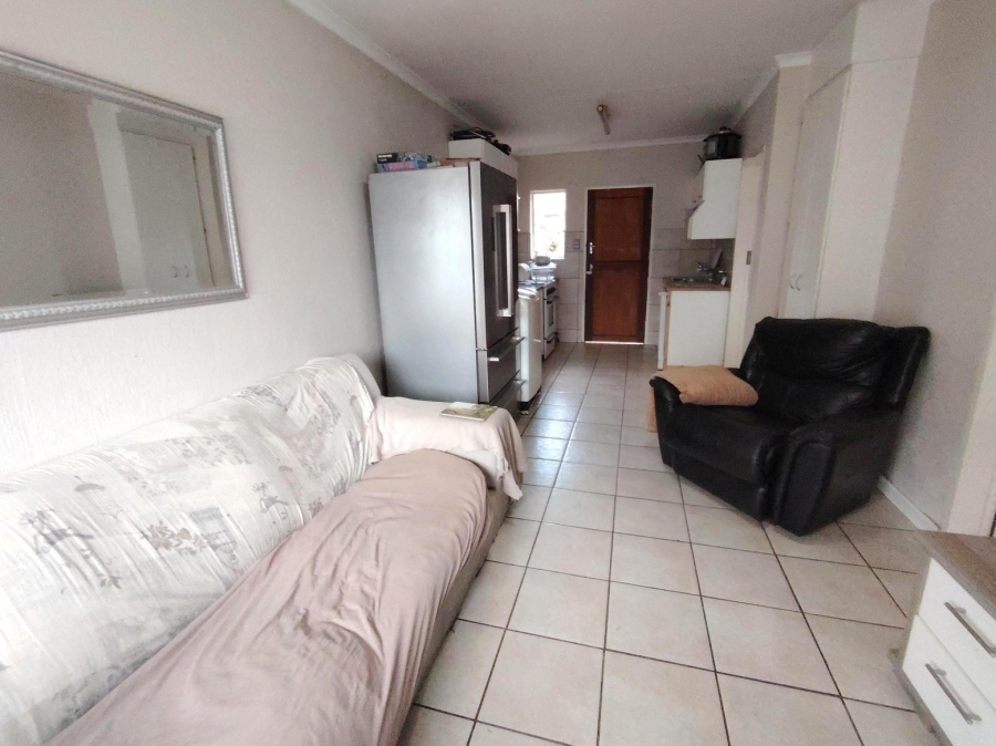 2 Bedroom Property for Sale in Bonaero Park Gauteng