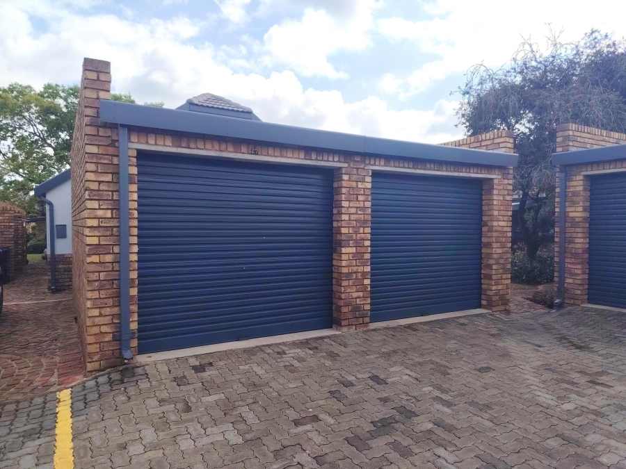 2 Bedroom Property for Sale in Bonaero Park Gauteng