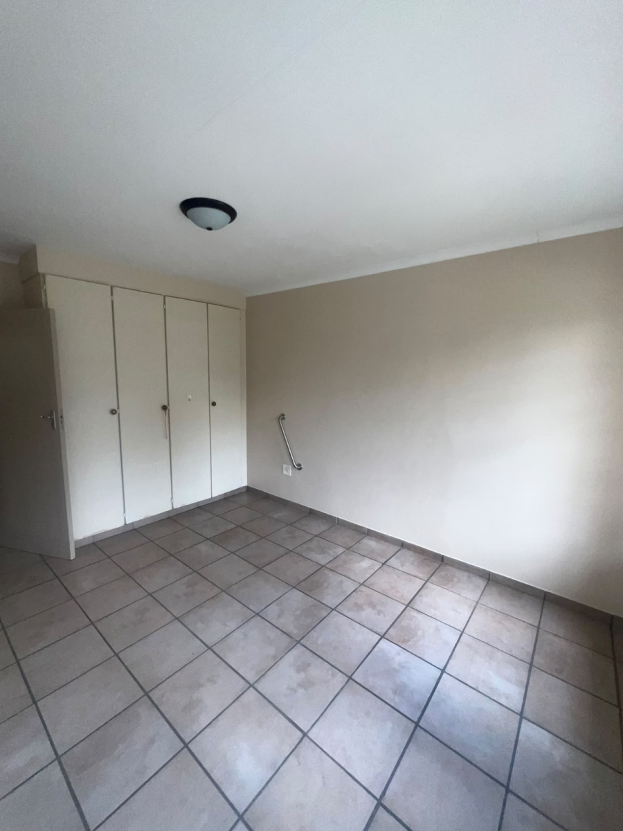 1 Bedroom Property for Sale in Three Rivers Gauteng