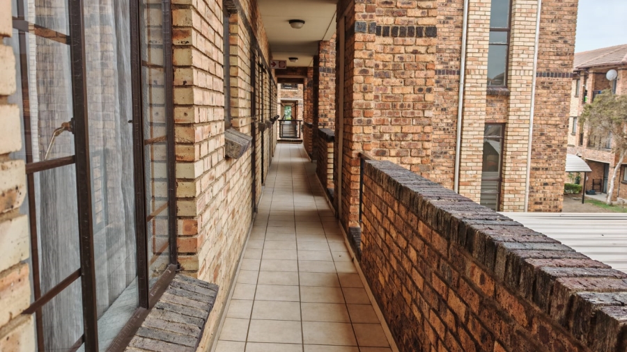 To Let 2 Bedroom Property for Rent in Carlswald Gauteng