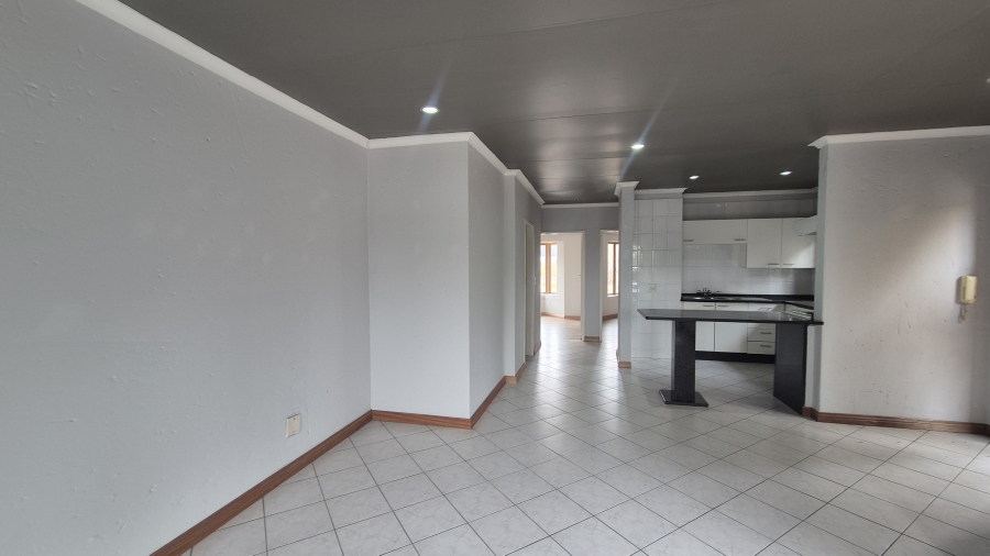 2 Bedroom Property for Sale in Buurendal Gauteng