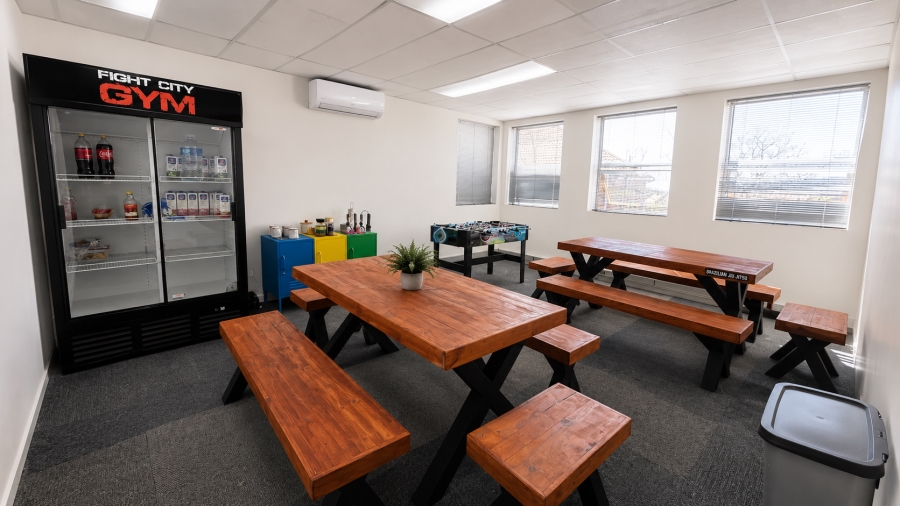 To Let Commercial Property for Rent in Menlo Park Gauteng