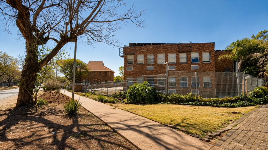 To Let Commercial Property for Rent in Menlo Park Gauteng