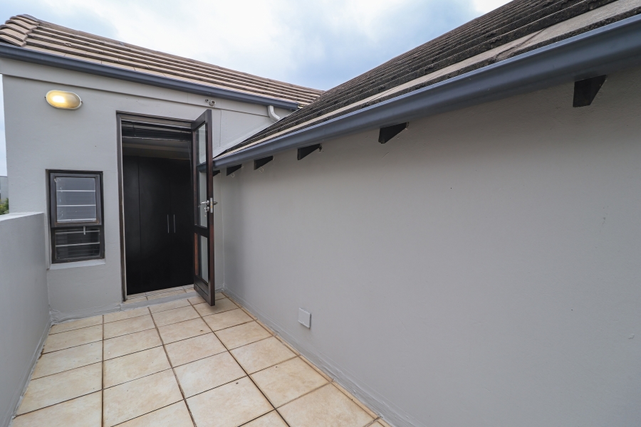 To Let 1 Bedroom Property for Rent in Sunninghill Gauteng