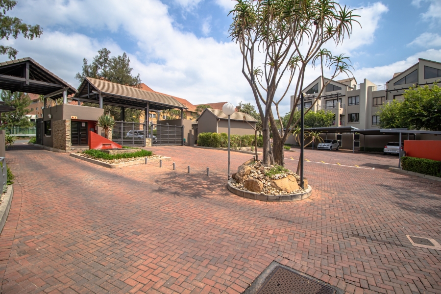 To Let 1 Bedroom Property for Rent in Sunninghill Gauteng
