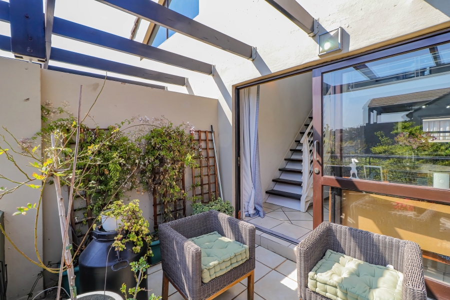 1 Bedroom Property for Sale in Bryanston Gauteng
