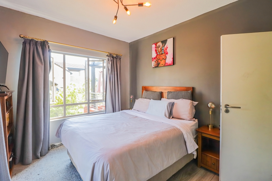 1 Bedroom Property for Sale in Bryanston Gauteng