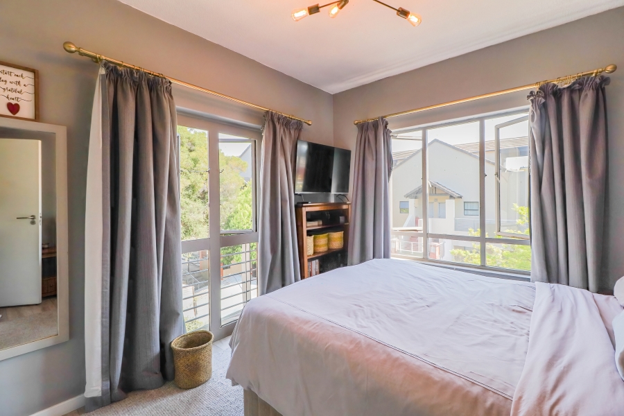1 Bedroom Property for Sale in Bryanston Gauteng