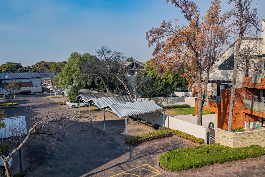 1 Bedroom Property for Sale in Bryanston Gauteng