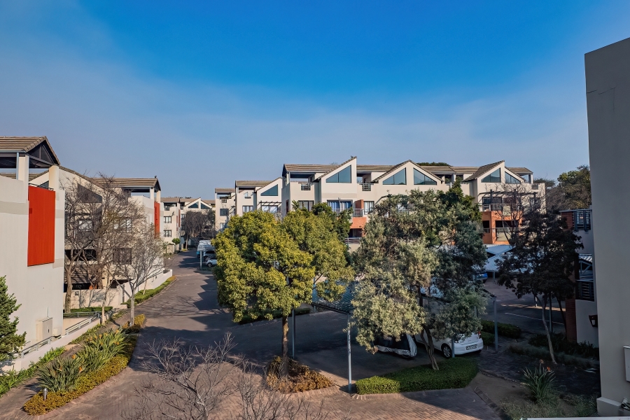 1 Bedroom Property for Sale in Bryanston Gauteng