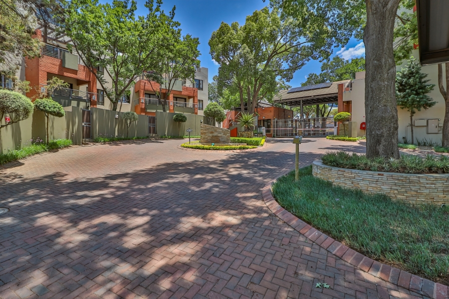 1 Bedroom Property for Sale in Bryanston Gauteng