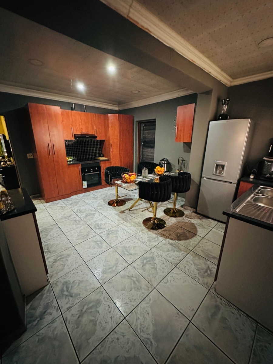 3 Bedroom Property for Sale in Twala Gauteng
