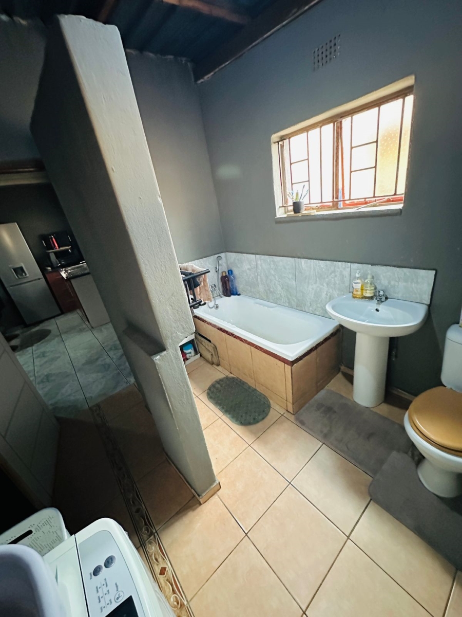 3 Bedroom Property for Sale in Twala Gauteng
