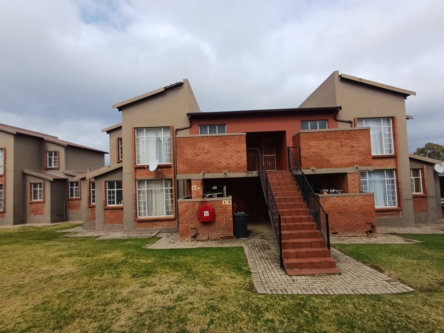 To Let 2 Bedroom Property for Rent in Kimbult A H Gauteng
