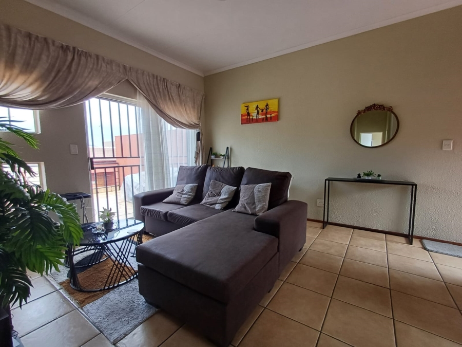 To Let 2 Bedroom Property for Rent in Kimbult A H Gauteng