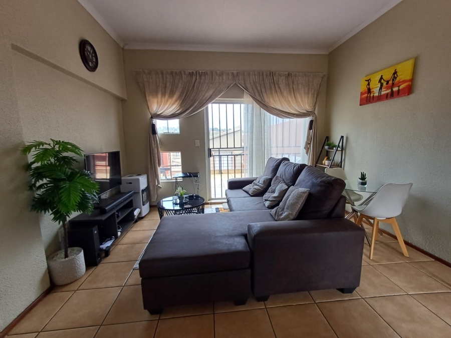 To Let 2 Bedroom Property for Rent in Kimbult A H Gauteng