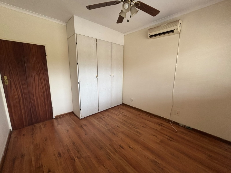 To Let 3 Bedroom Property for Rent in Linden Gauteng