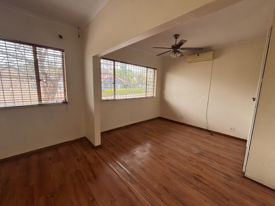 To Let 3 Bedroom Property for Rent in Linden Gauteng