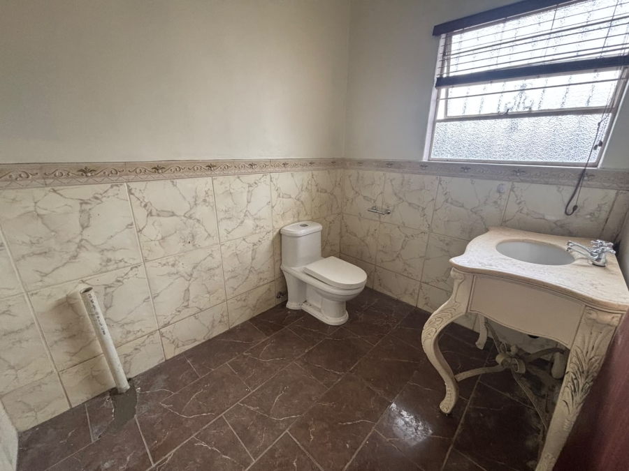To Let 3 Bedroom Property for Rent in Linden Gauteng