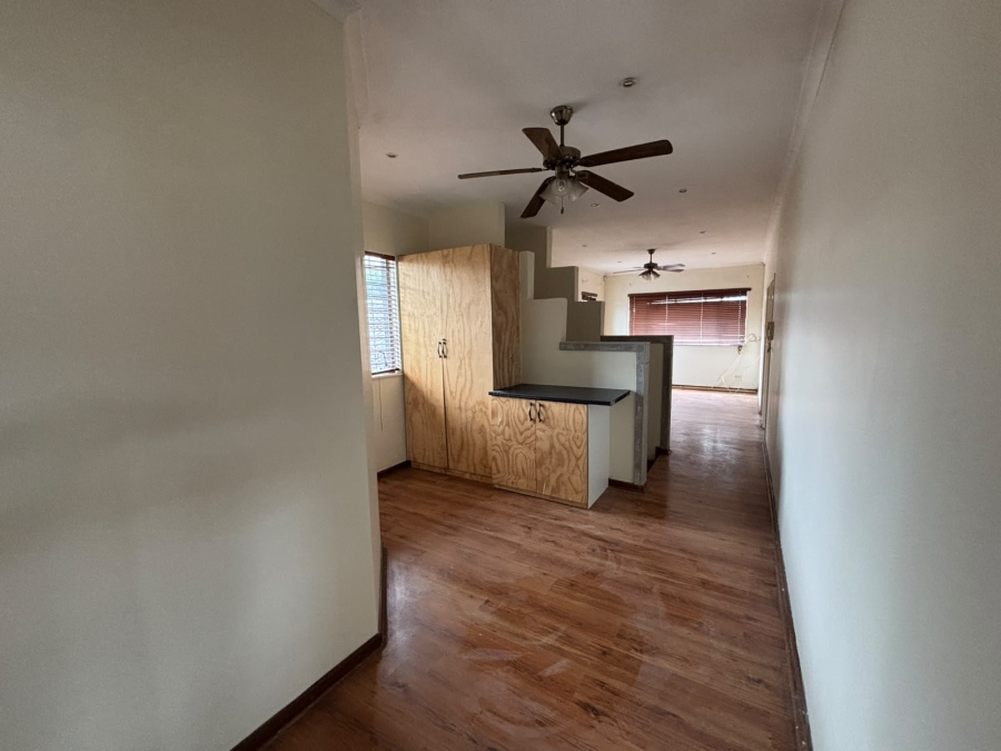 To Let 3 Bedroom Property for Rent in Linden Gauteng