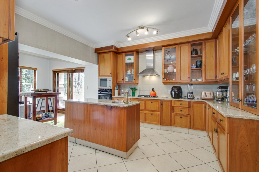 To Let 5 Bedroom Property for Rent in Dainfern Golf Estate Gauteng
