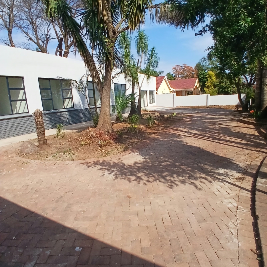 4 Bedroom Property for Sale in Annlin Gauteng
