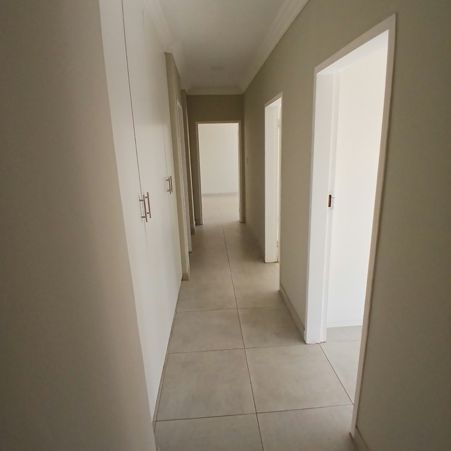 4 Bedroom Property for Sale in Annlin Gauteng