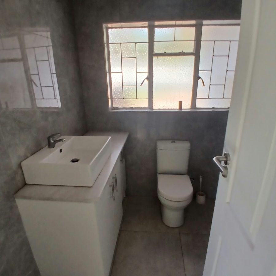 4 Bedroom Property for Sale in Annlin Gauteng